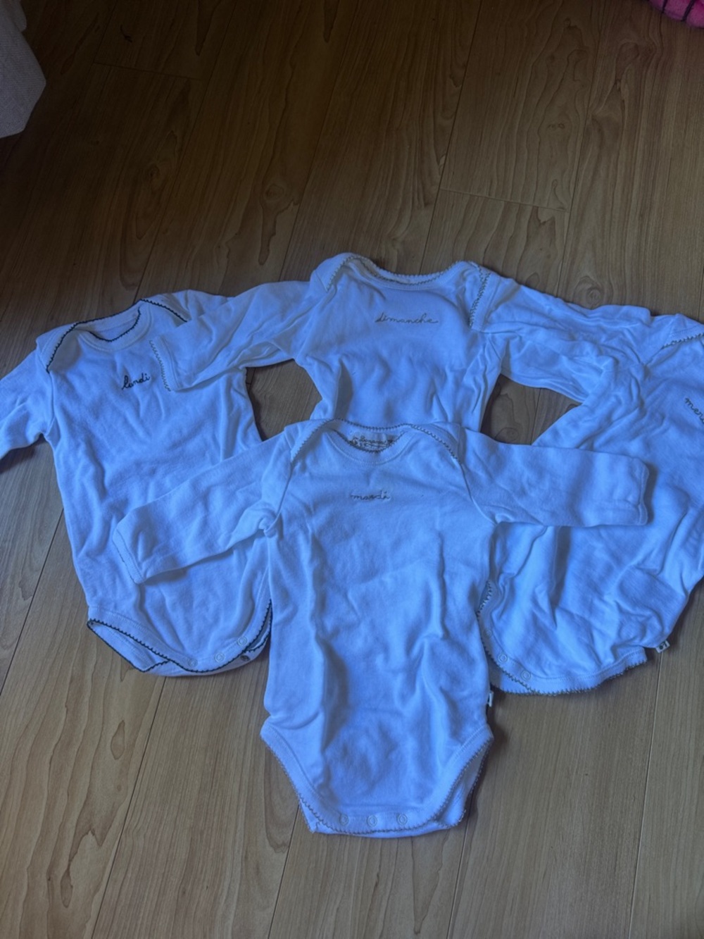 Bonpoint White Long-Sleeve Baby Bodysuit Set Days of the Week